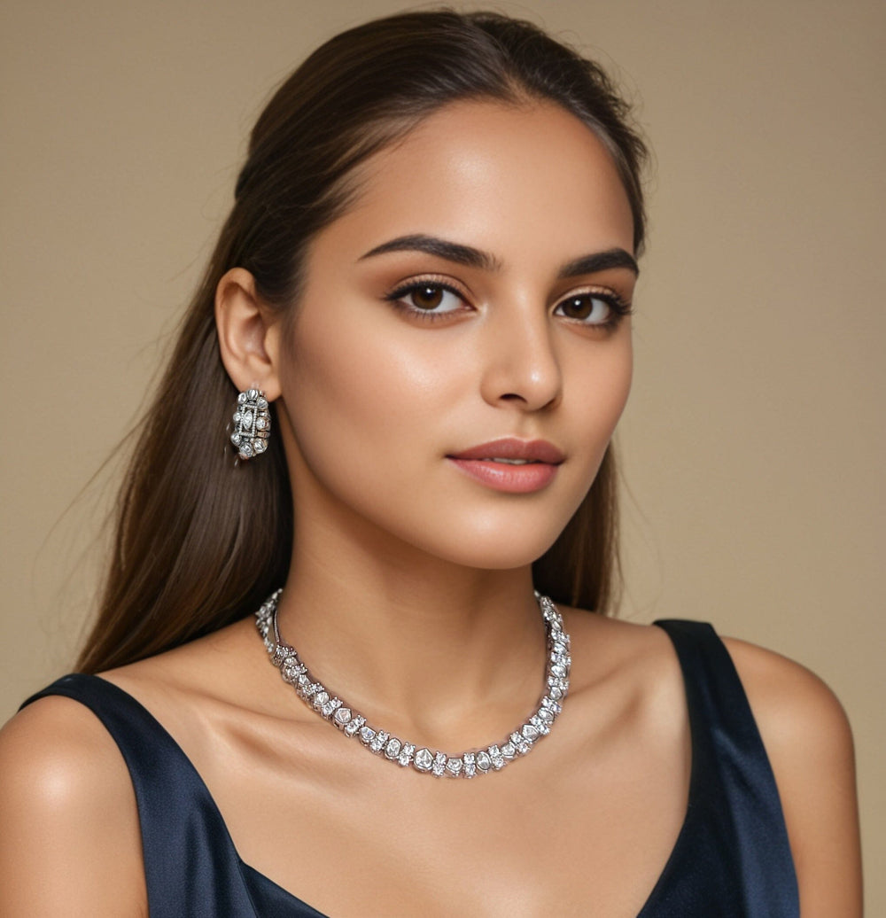 Aarvee Kundan Necklace Set - Platinum