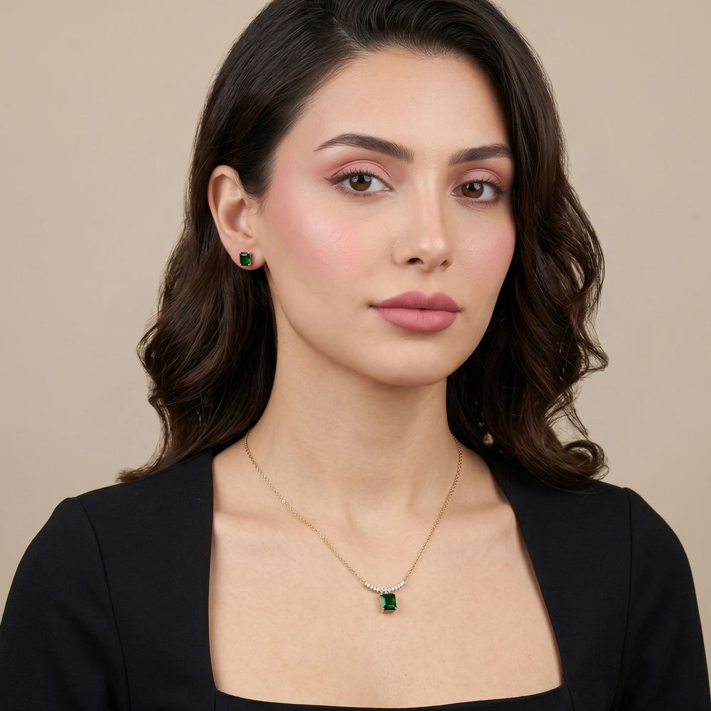 Emerald Radiance Pendant Set