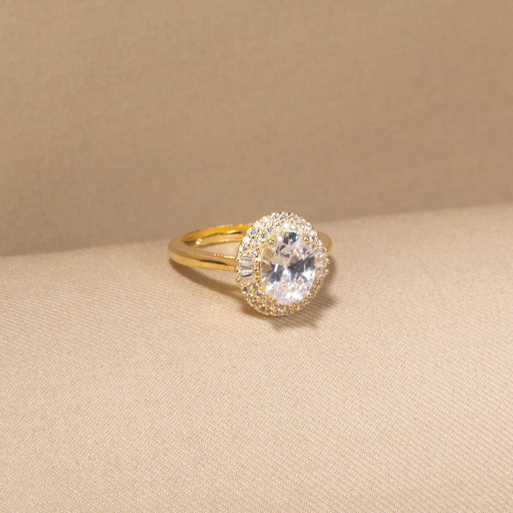 Golden Solitaire Dream Set with Ring