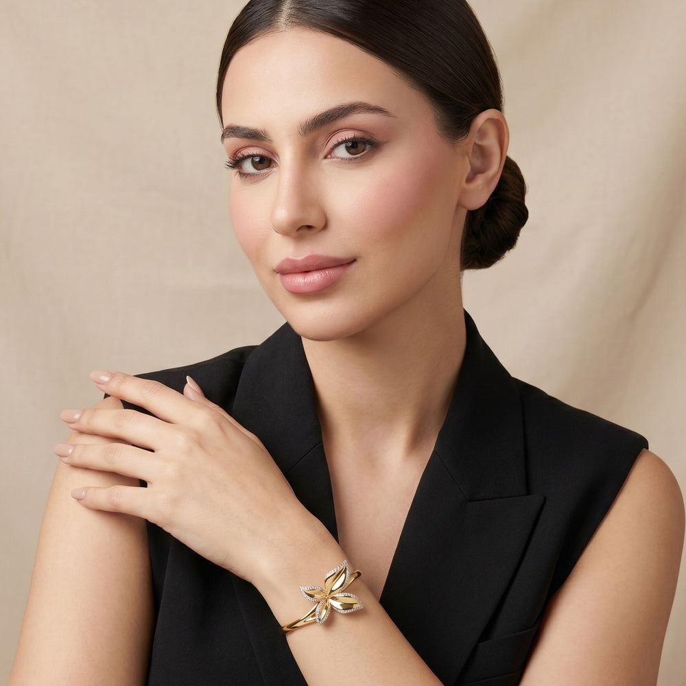 Grandeur Petal Bangle