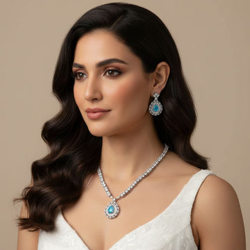 Skylight Necklace Set