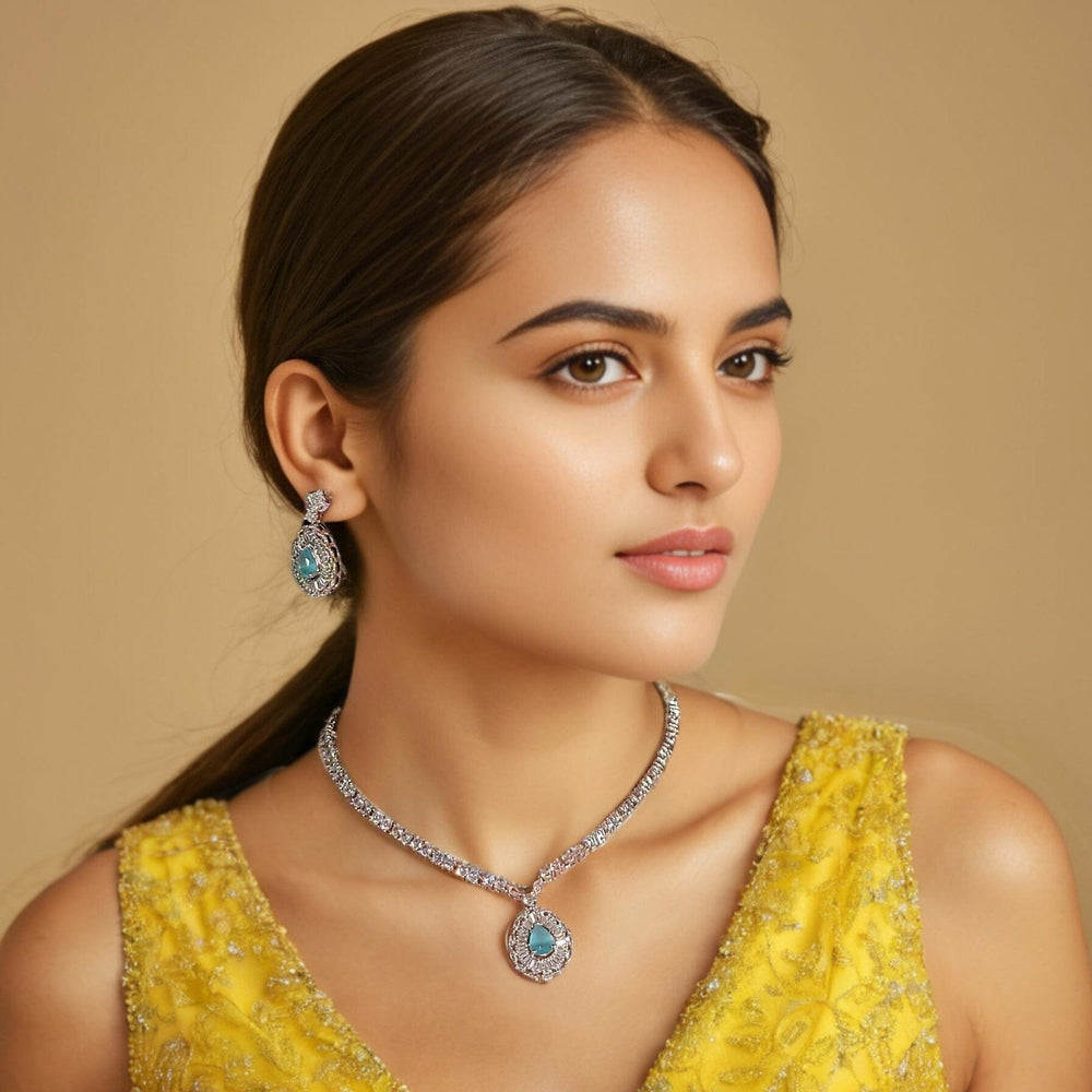 Skylight Necklace Set