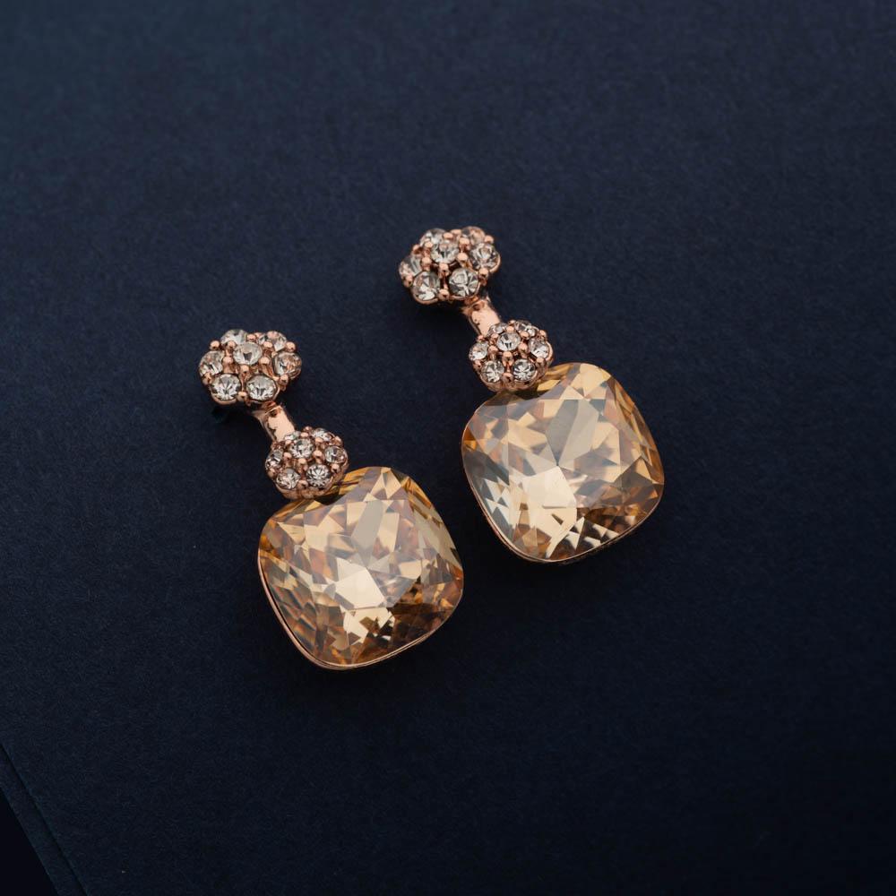 Mehreen Crystal Pendant Necklace Set