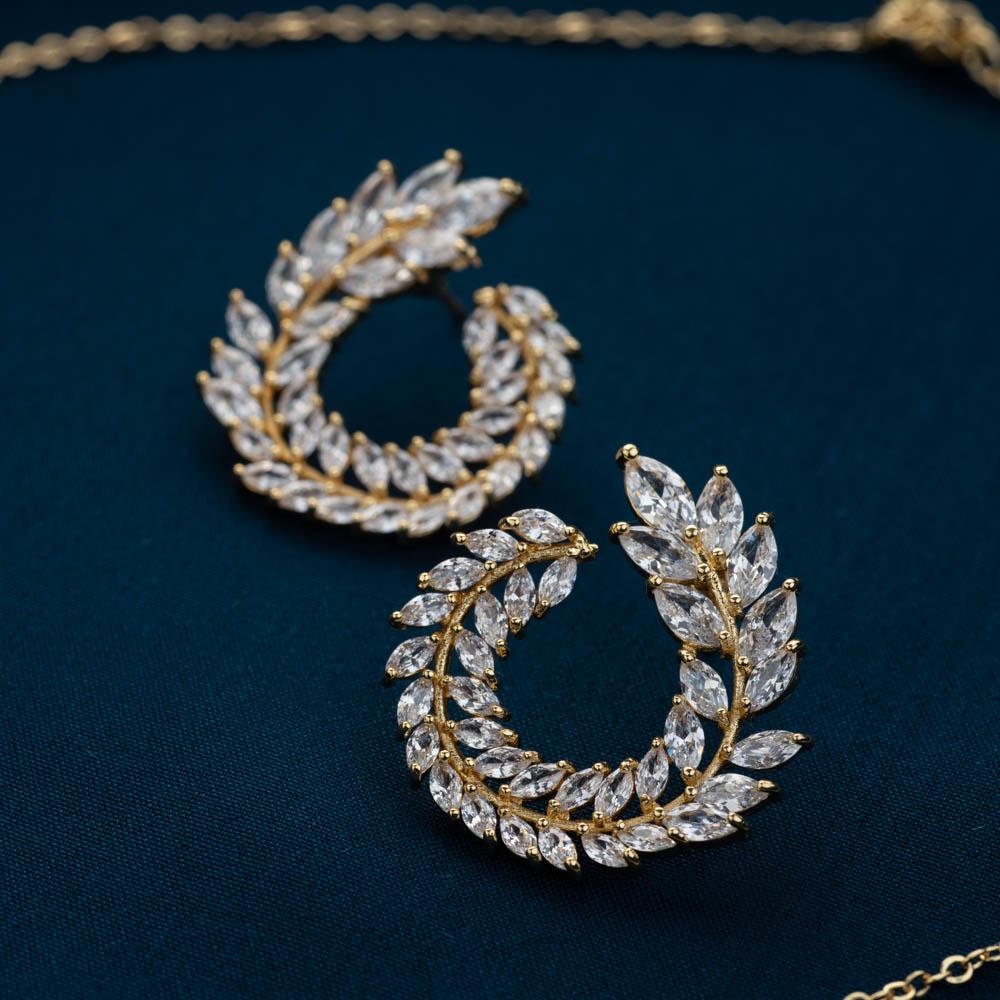Wreath Crystal Stud Earrings - Blingvine Jewelry