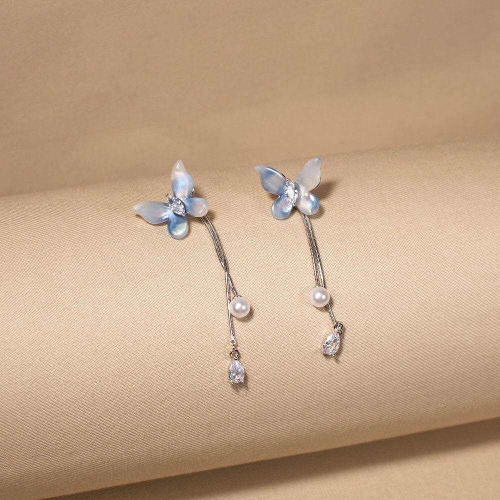 Dreamy Blue Wing Drops