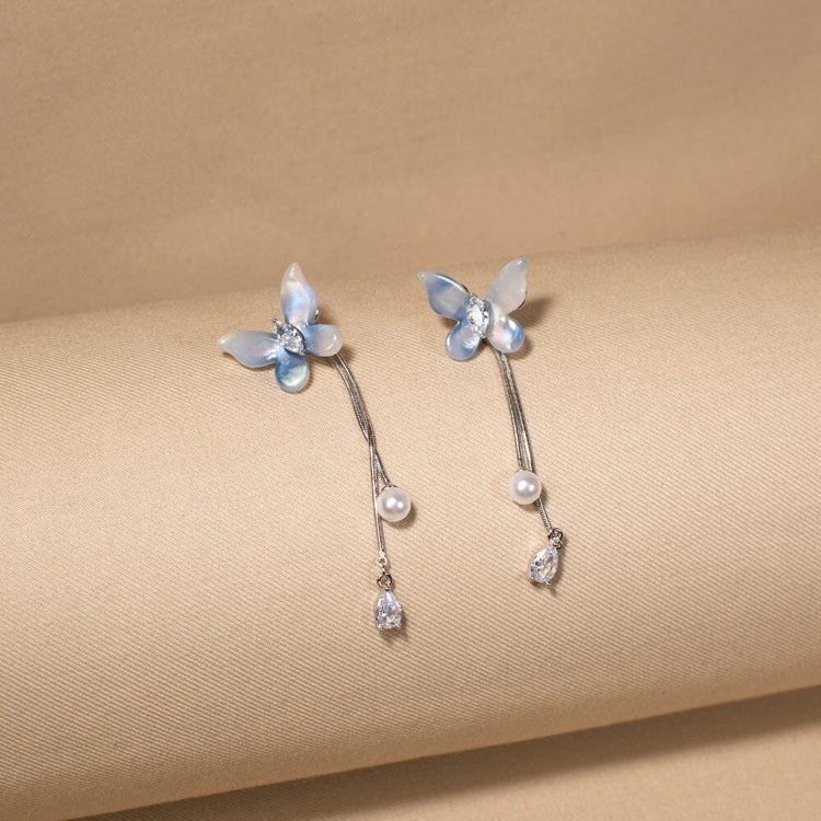 Dreamy Blue Wing Drops