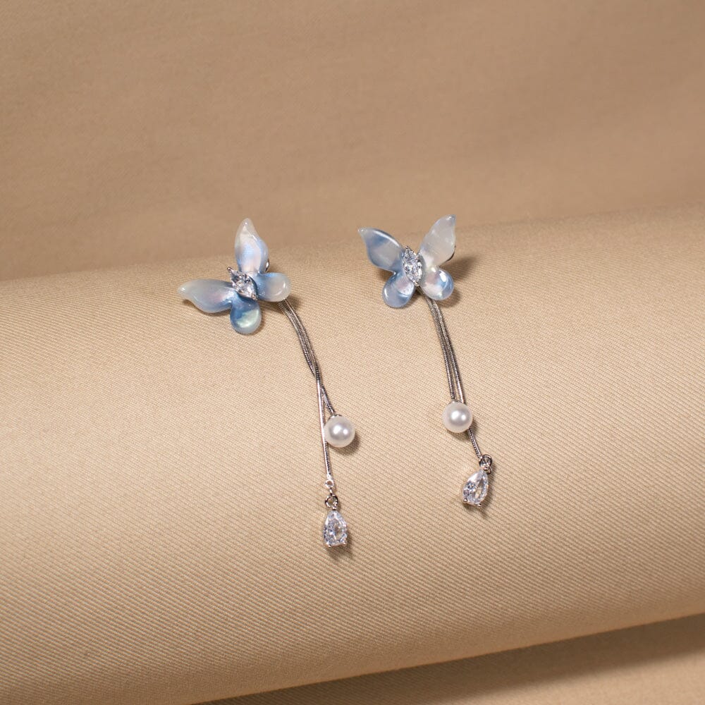Dreamy Blue Wing Drops