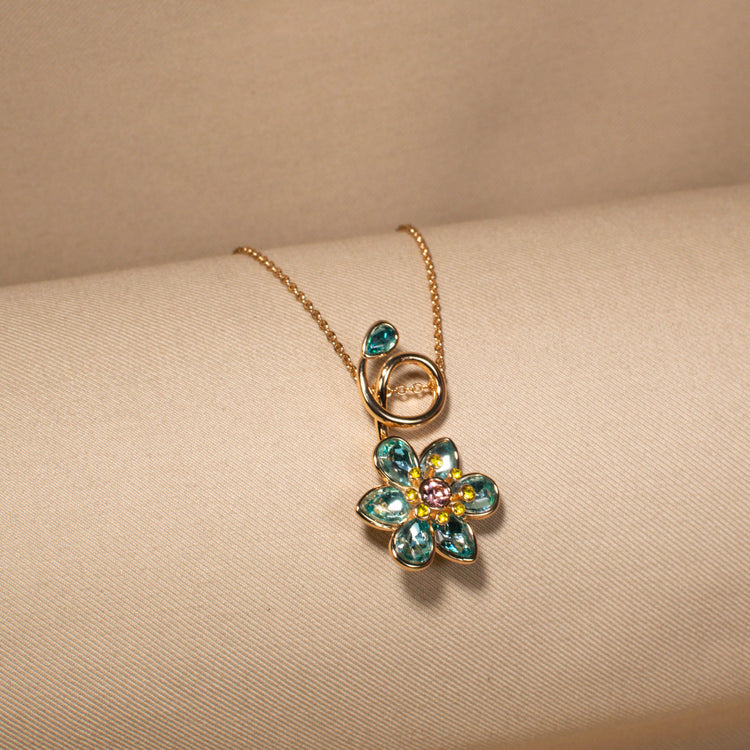 Glow & Go Bloom Pendant Set