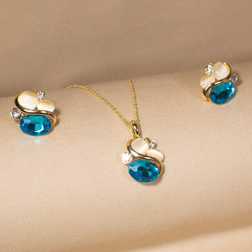 Blue Glitz Charm Pendant Set