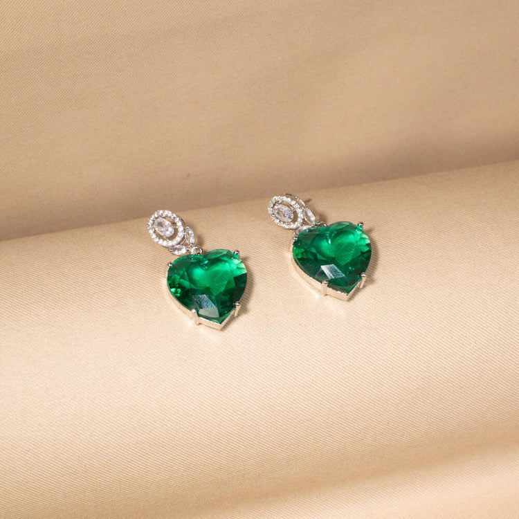 Evergreen Aura Heart Necklace Set