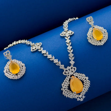 Golden Glow Necklace Set