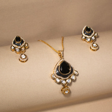 The Noir Heirloom Pendant Set