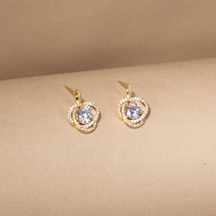 Tangled in Love Pendant Set