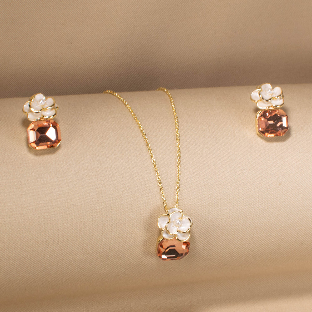 Creamy Camellia Pendant Set