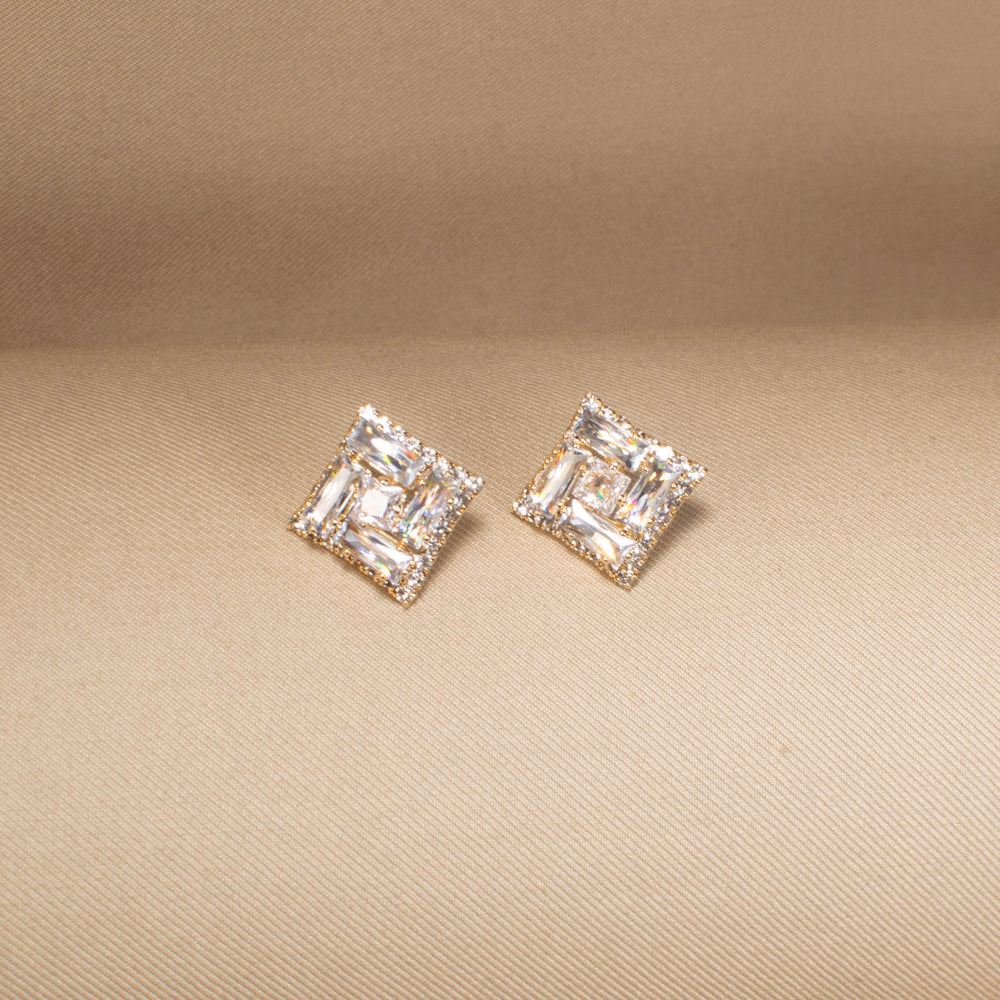 Millie Studs