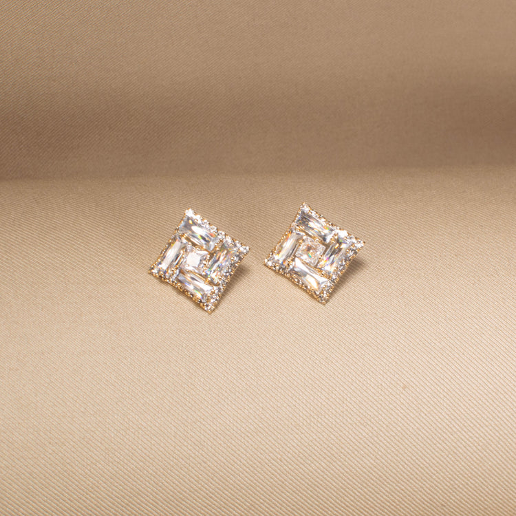 Millie Studs