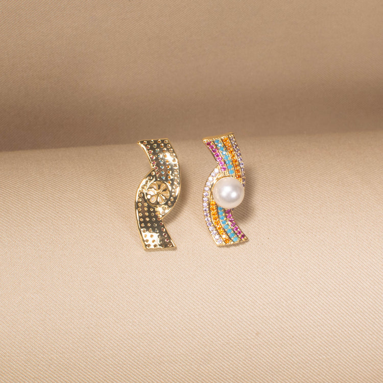 Prismatic Wave Pearl Earring
