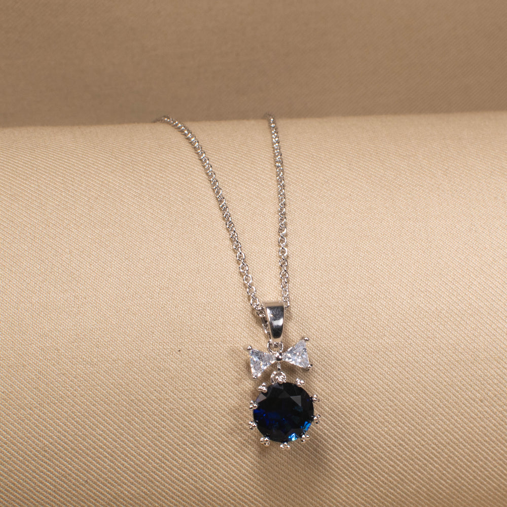 Royal Knot Pendant Set