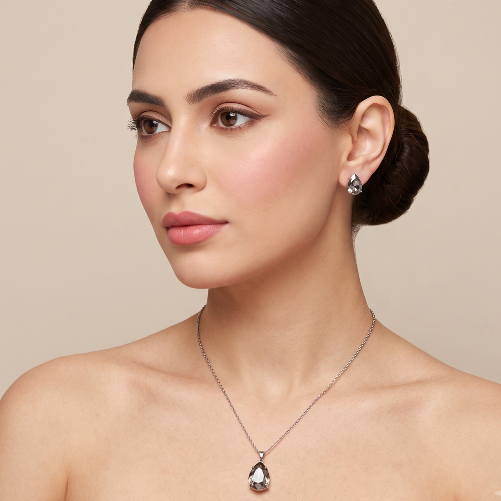 Glistening Tear Pendant Set