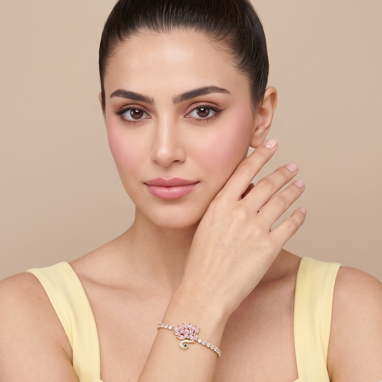 Graceful Swan Serenade Bracelet