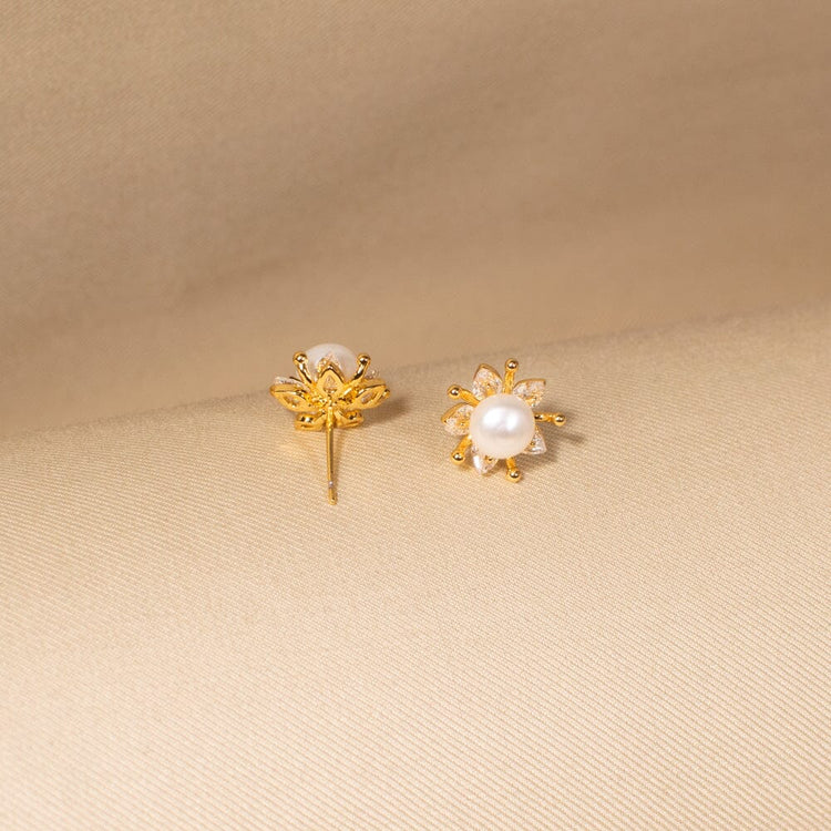Amelie Studs - Freshwater Pearl Collection