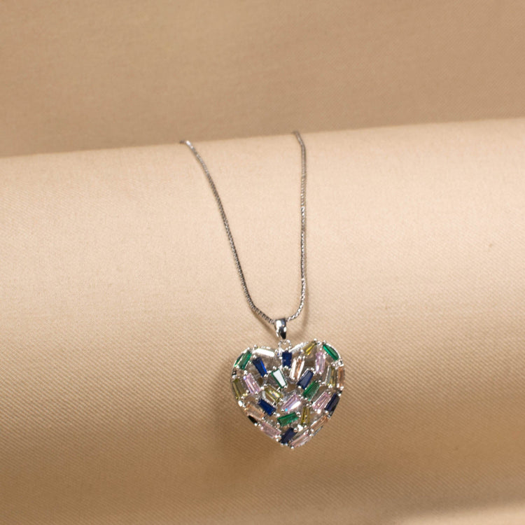 Amour Club Pendant Set