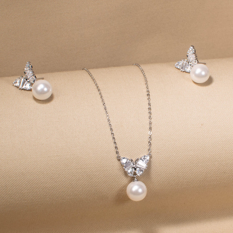 Angel Wing Pearl Drop Set