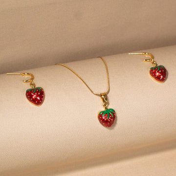 Berry Sweet Pendant Set