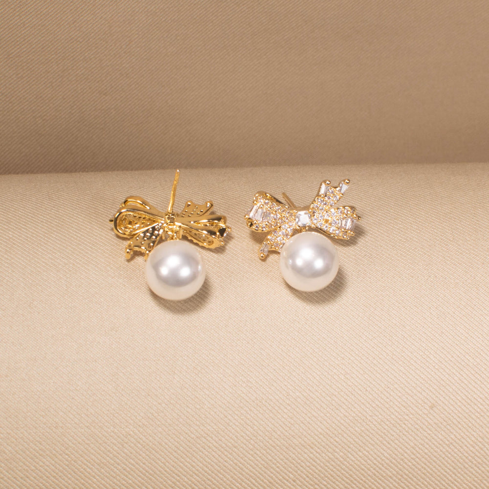 Bow-tiful Pearl Sparkle Earrings - Golden
