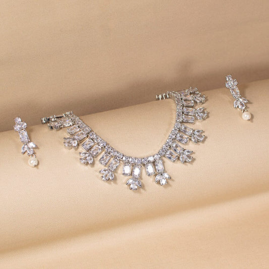 Breathless Necklace Set