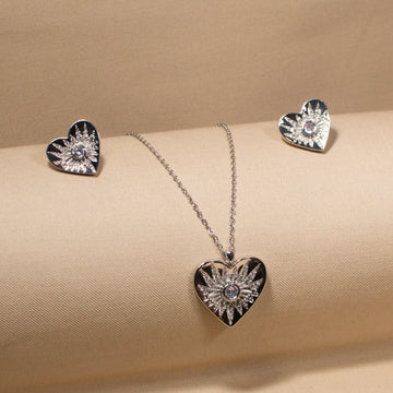 Celestial Heart Gaze Pendant Set