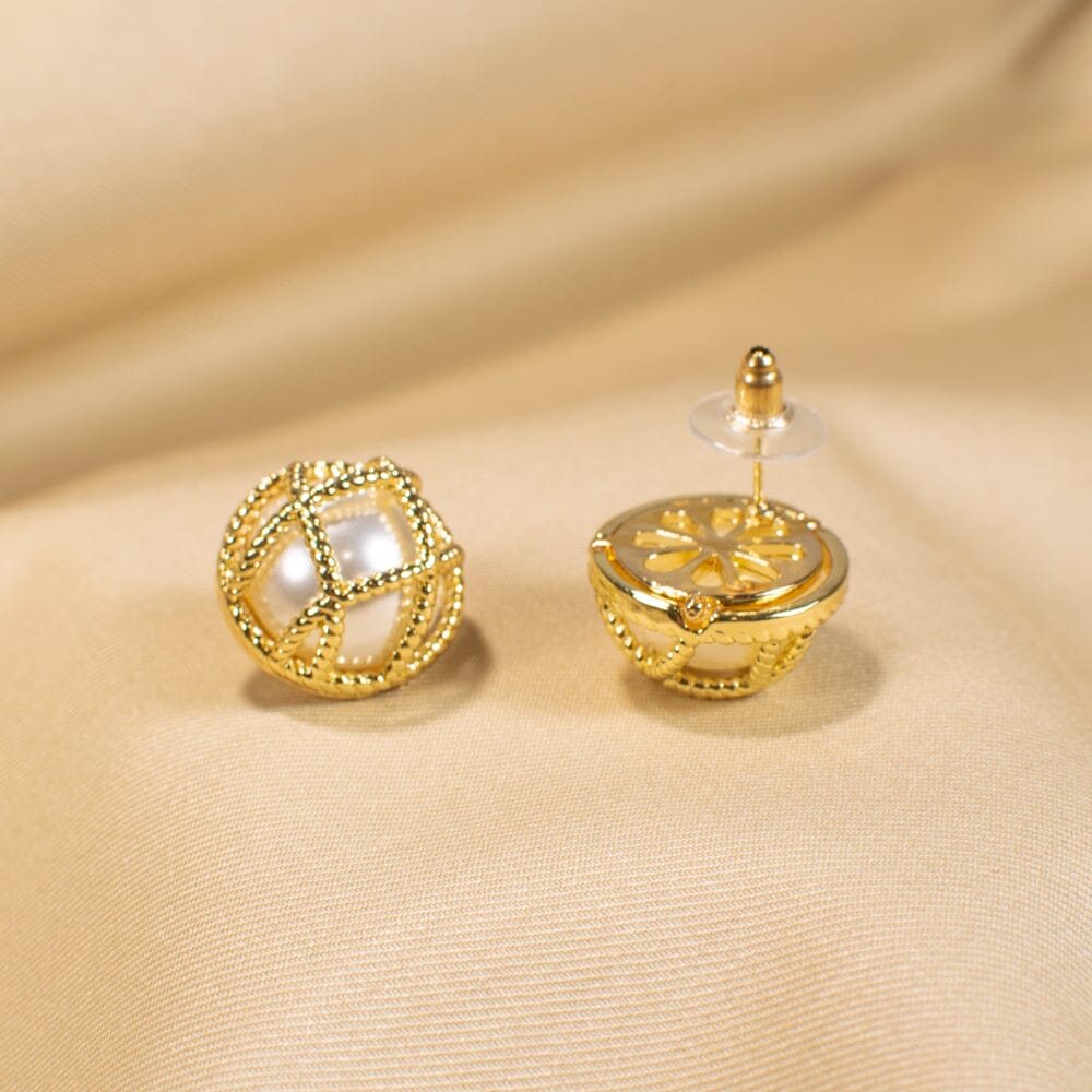 Darya Pearl Studs