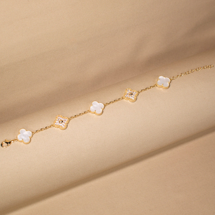 Daylight Clover Bracelet