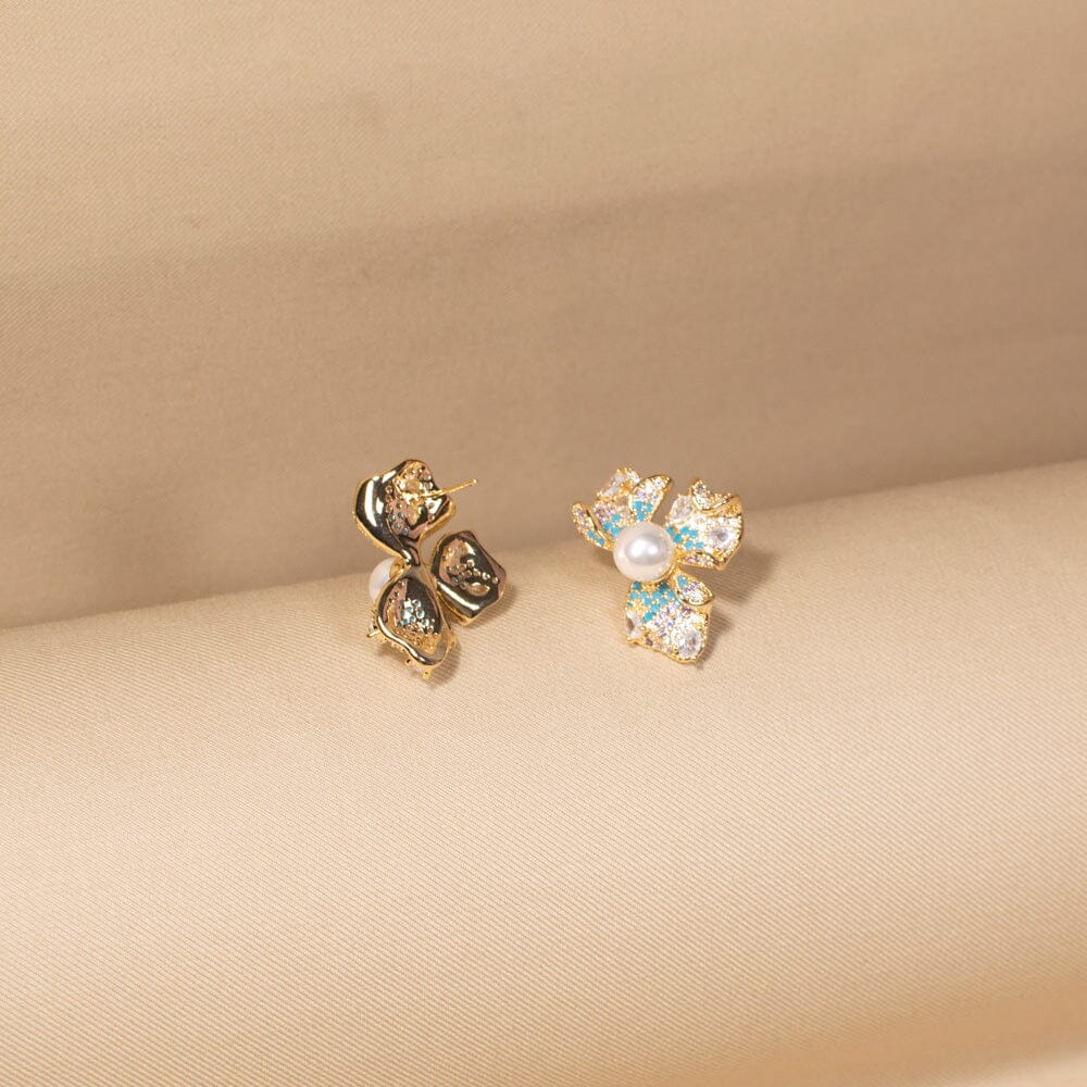 Dazzling Pearl Studs - Edgy Collection
