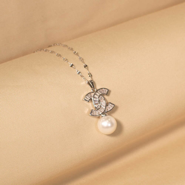 Elegance Pearl Pendant Set