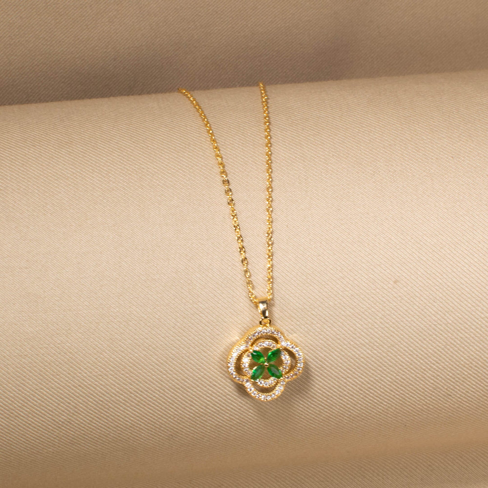 Emerald Clover Glow Set
