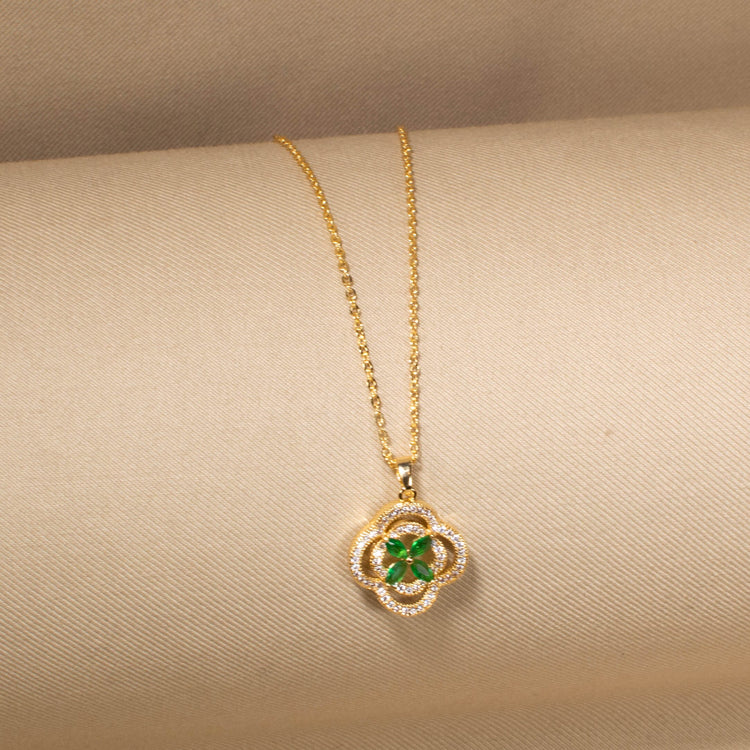 Emerald Clover Glow Set