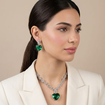 Evergreen Aura Heart Necklace Set