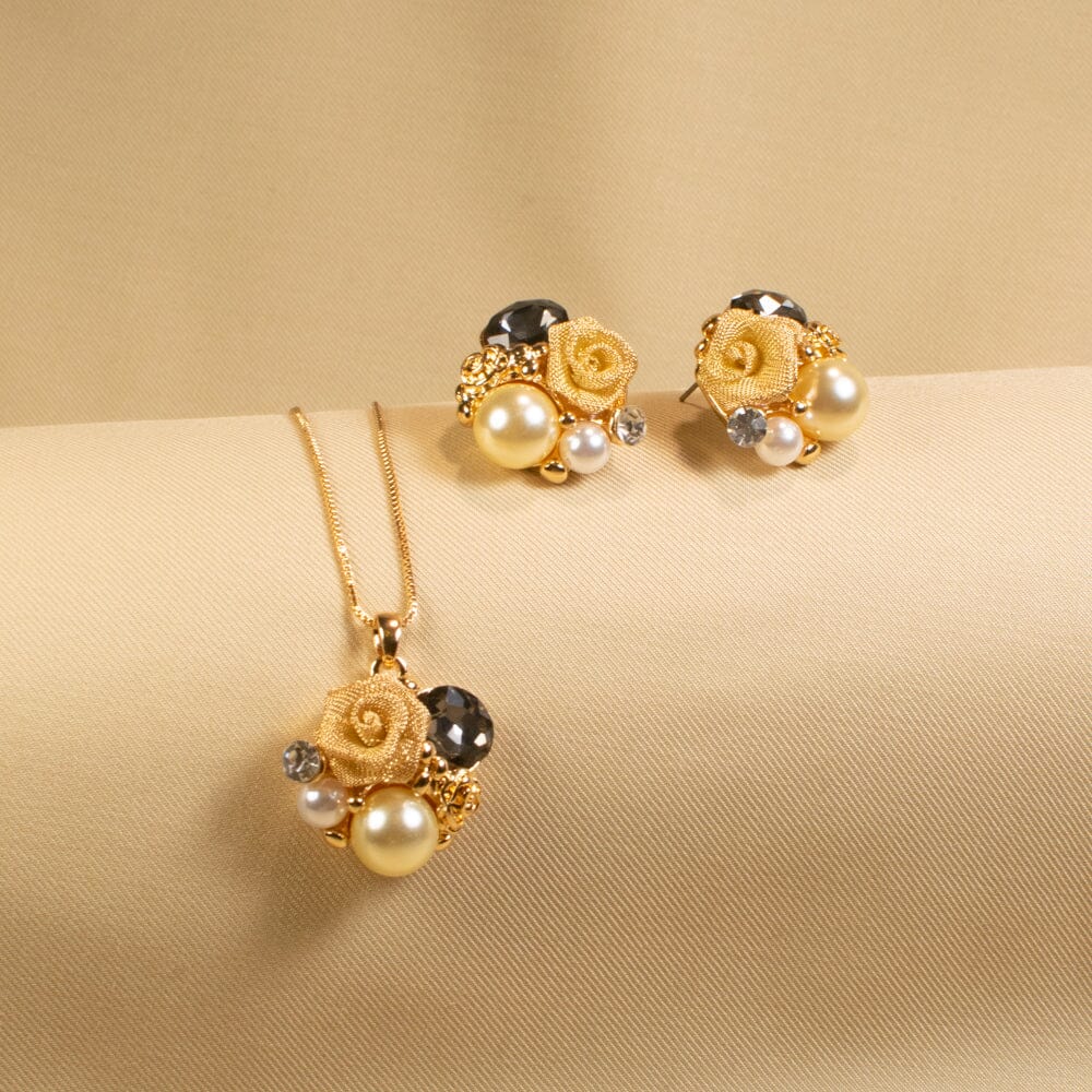 Floral Mesh Pendant Set - Gold