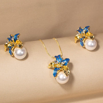 Gardenia Pearl Pendant Set-Blue-Nature Collection