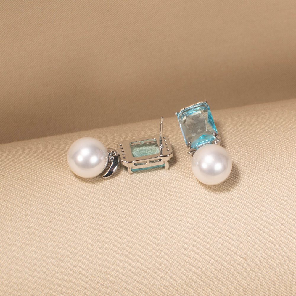 Glacial Pearl Earrings