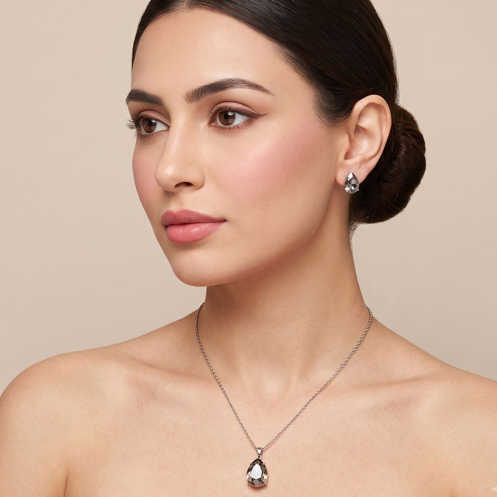 Glistening Tear Pendant Set