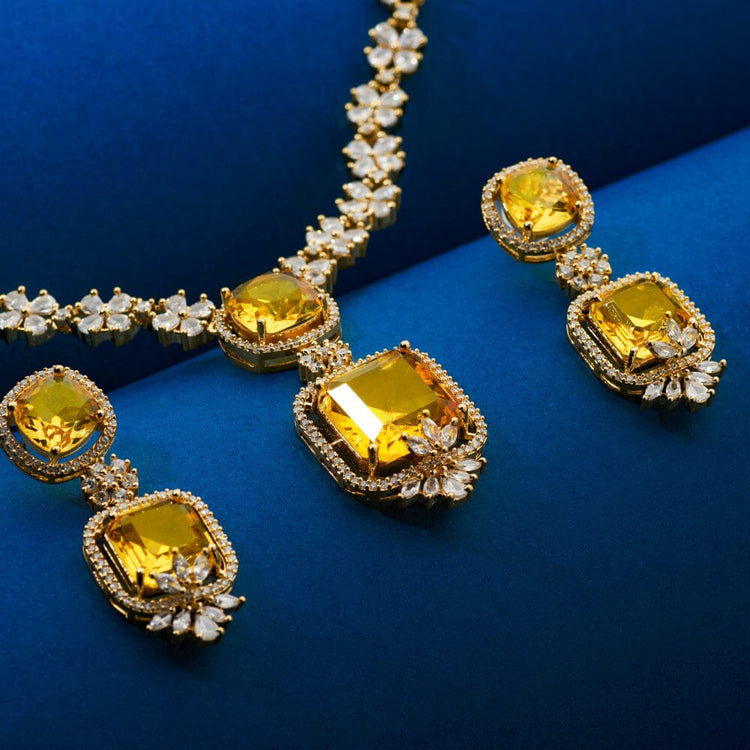 Golden Aura Necklace Set