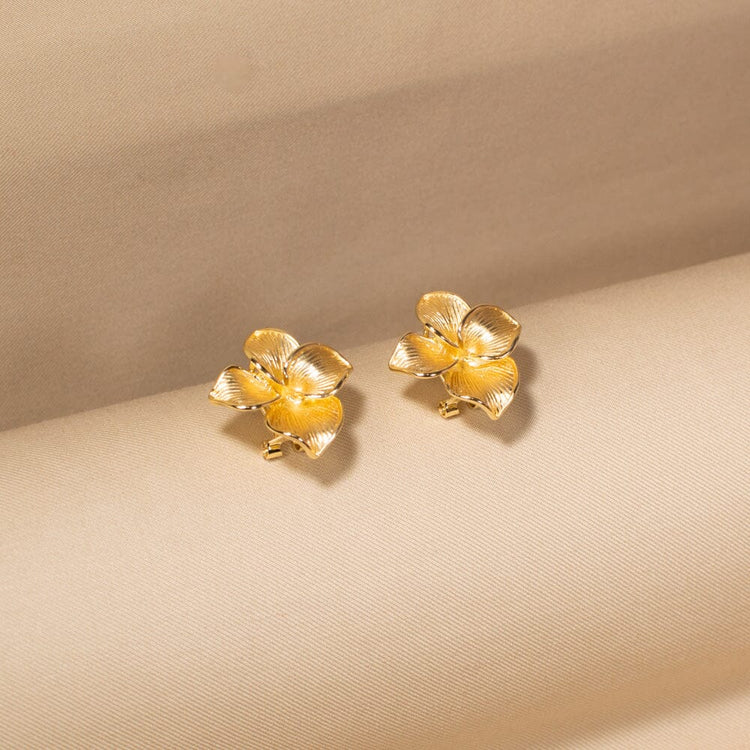 Golden Bloom Pendant Set - Edgy Collection