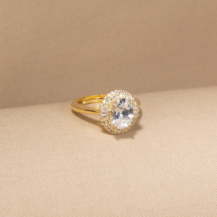 Golden Solitaire Dream Set with Ring