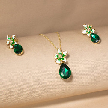 Graceful Gardenia Pendant Set - Green