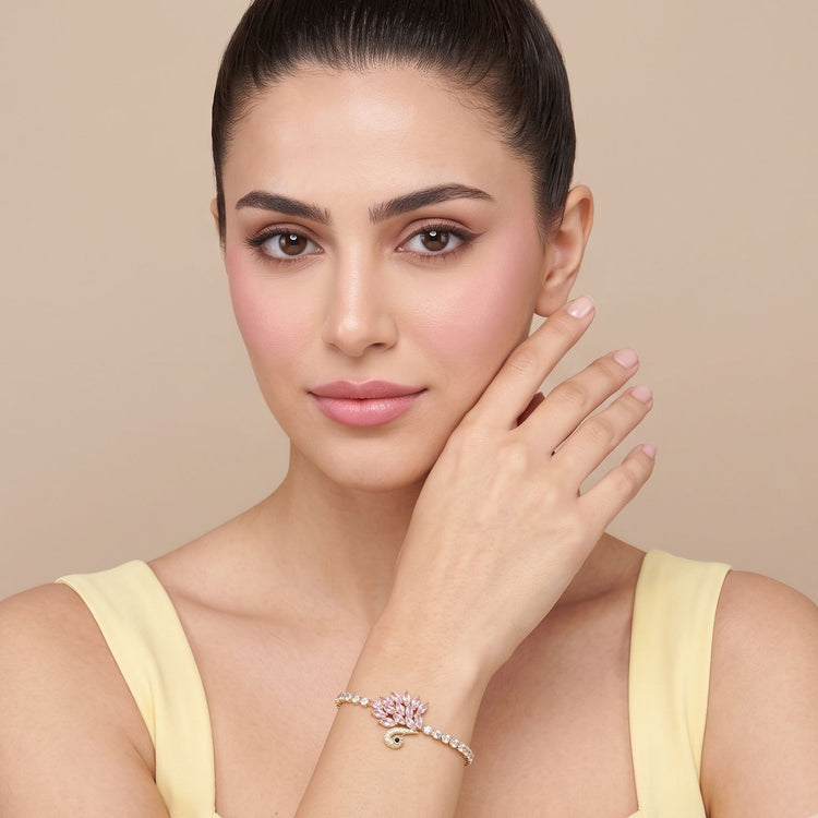 Graceful Swan Serenade Bracelet