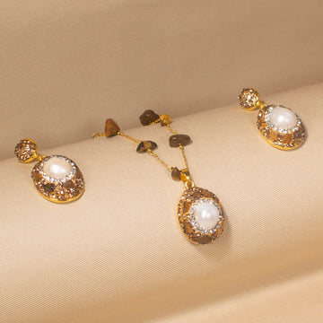 Hazel Muse Necklace Set- Pratha Collection