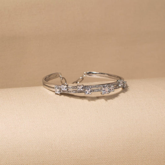 Heer Crystal Bracelet