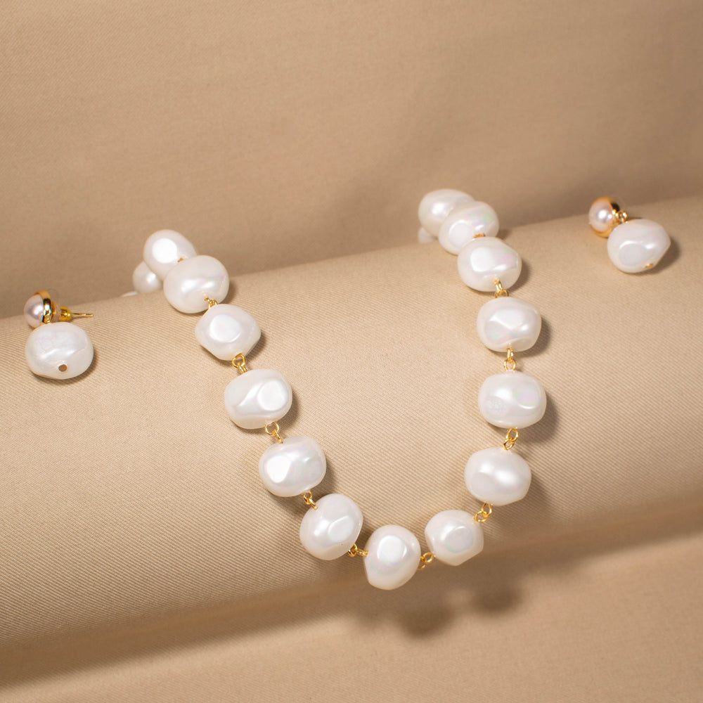 Ivory Dream Statement Necklace Set